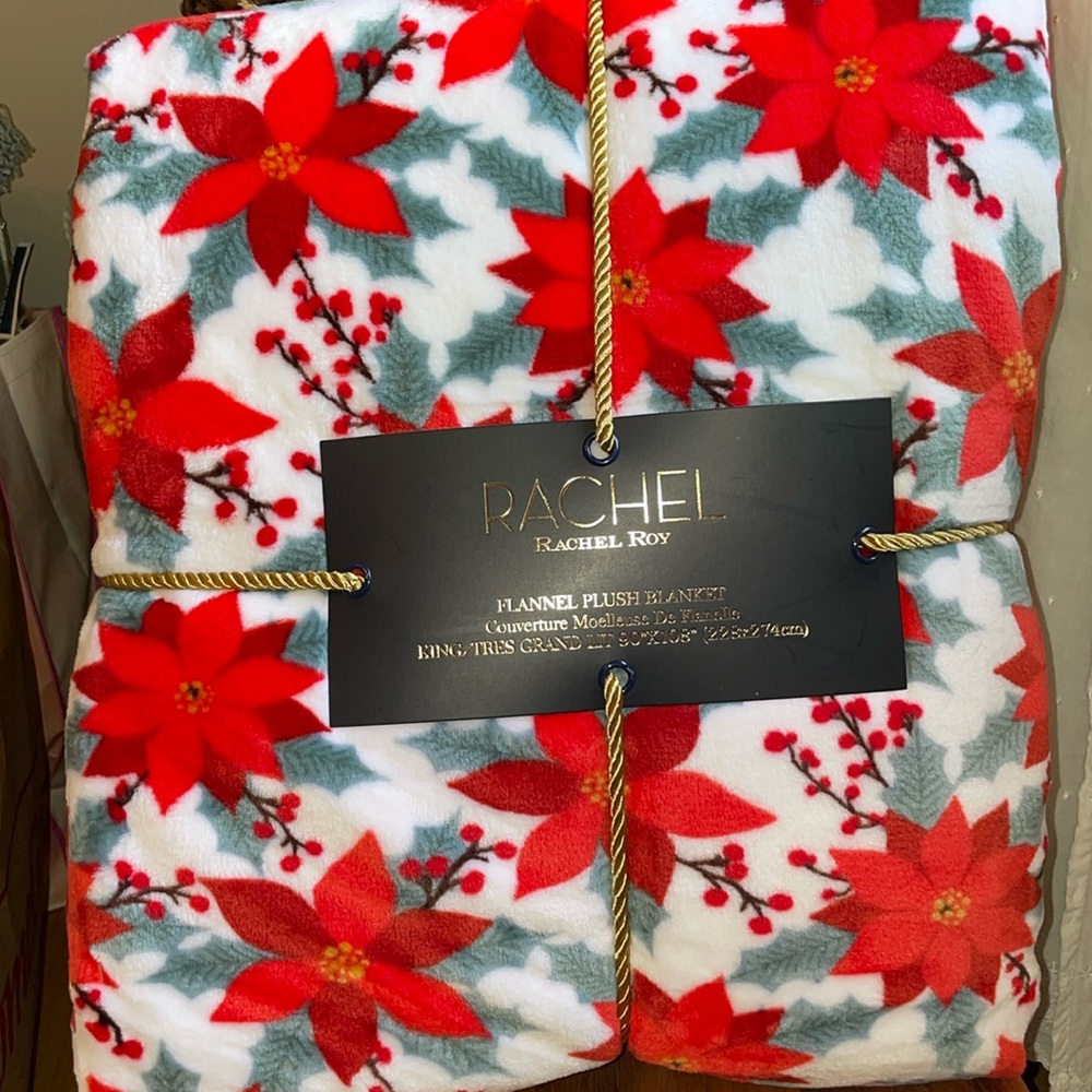 🎄Gorgeous King Sized Poinsettia Plush Blanket 🎄Rich vibrant colors! NWT - Picture 2 of 11